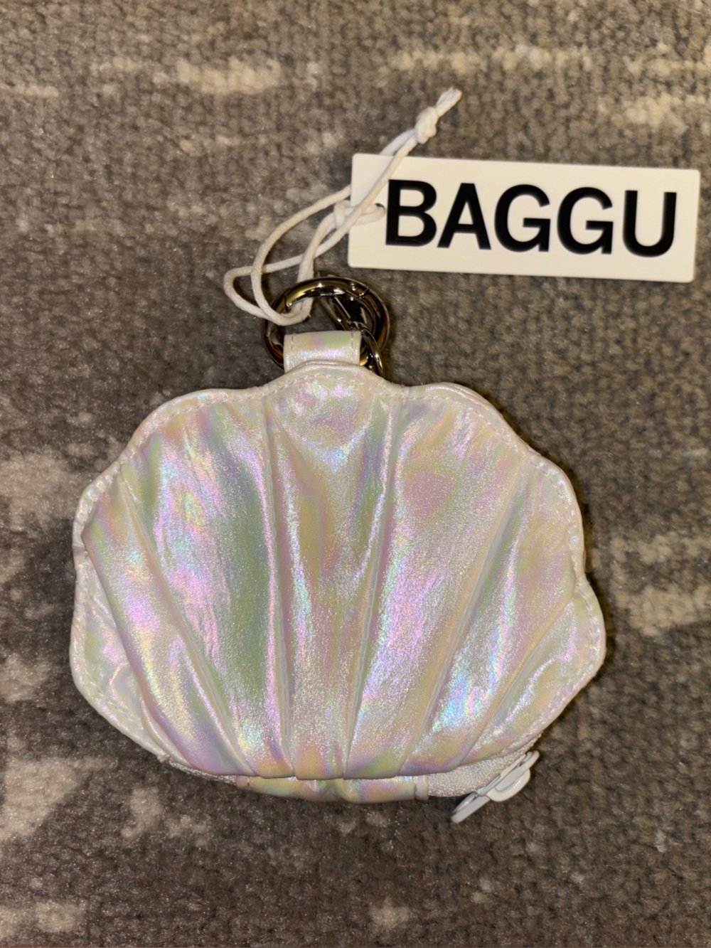 BAGGU Iridescent Shell Key Pouch in Shimmering White